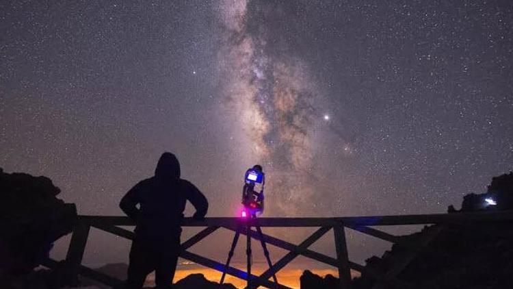 Türk astrofotoğrafçının fotoğrafı en iyilerin arasına girmeyi başardı