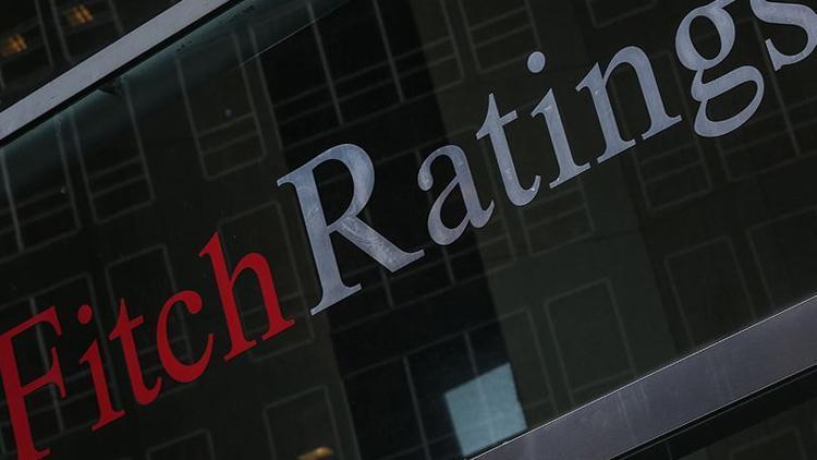 Fitch: Kovid-19 kaynaklı ekonomik bozulmalar hafifledi