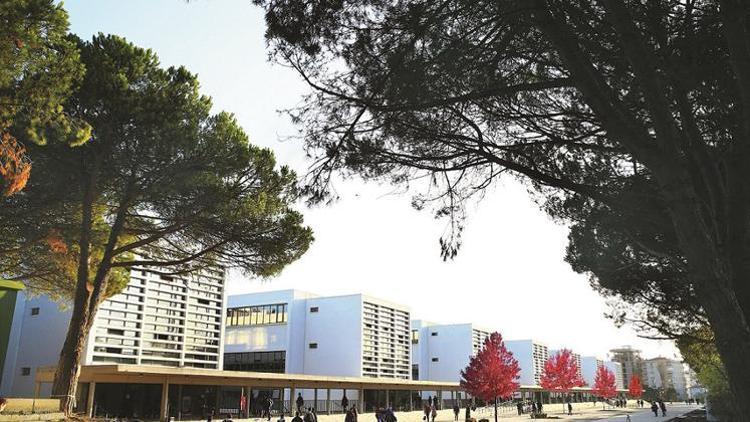 İstanbul Şehir Üniversitesi resmen kapandı