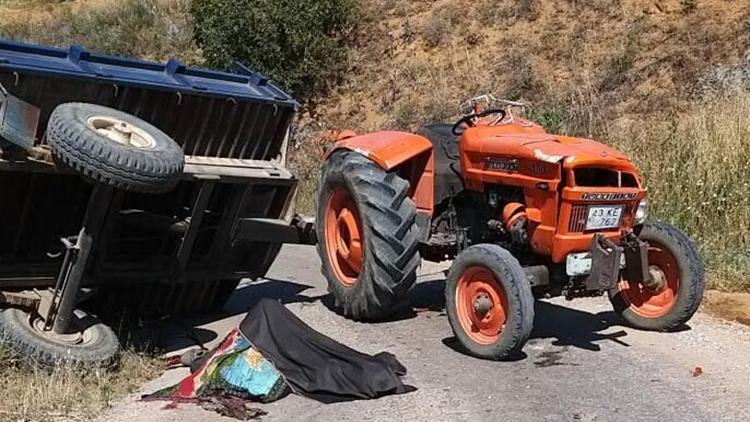 Kütahyada traktör şarampole devrildi: 2 ölü