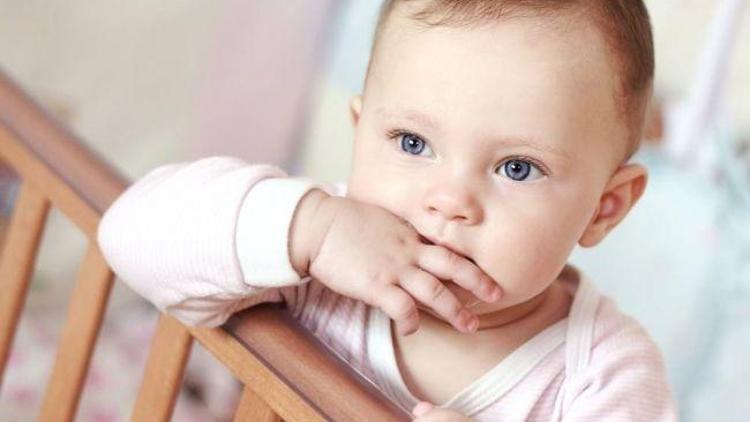 Bebeklerde parmak emme ve emzik alışkanlığı