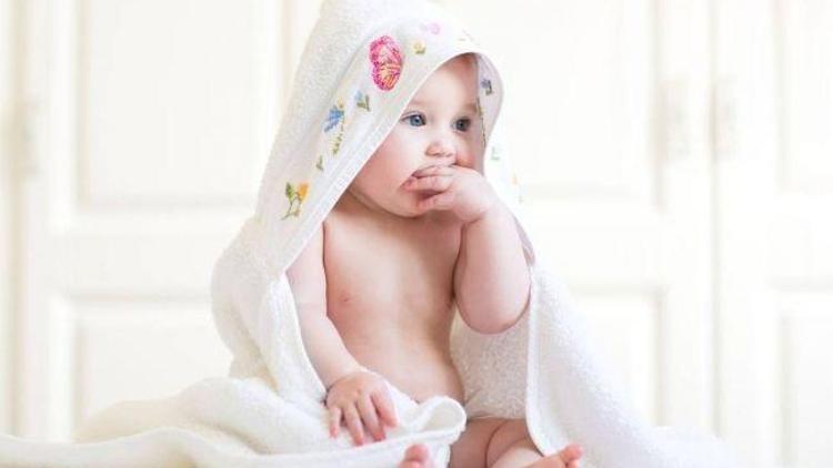 Bebeğinizi yıkamaya nereden başlamalı?