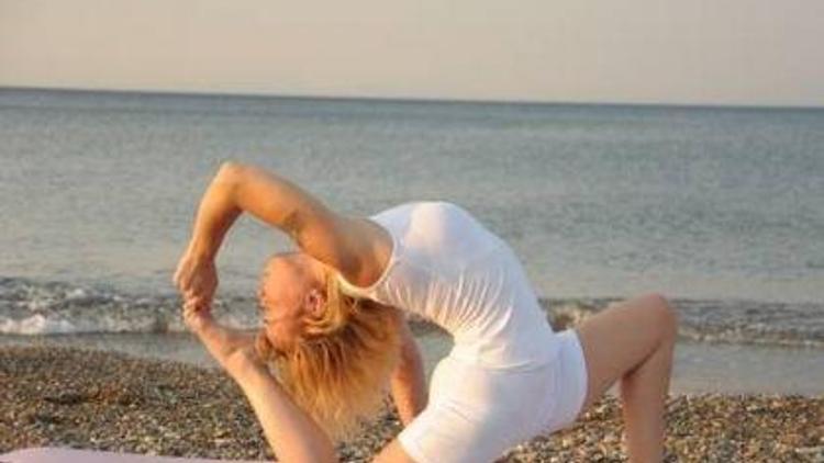 Yoga Academy'den ücretsiz yoga eğitimi