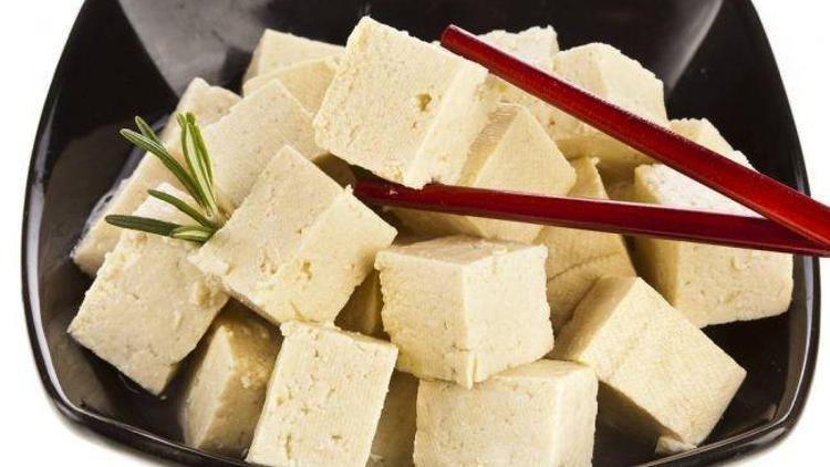 Tofu vitamin ve kalsiyum kaynağı