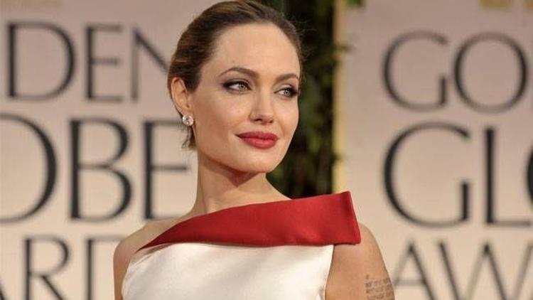 Meme kanserinde Angelina Jolie farkındalığı…