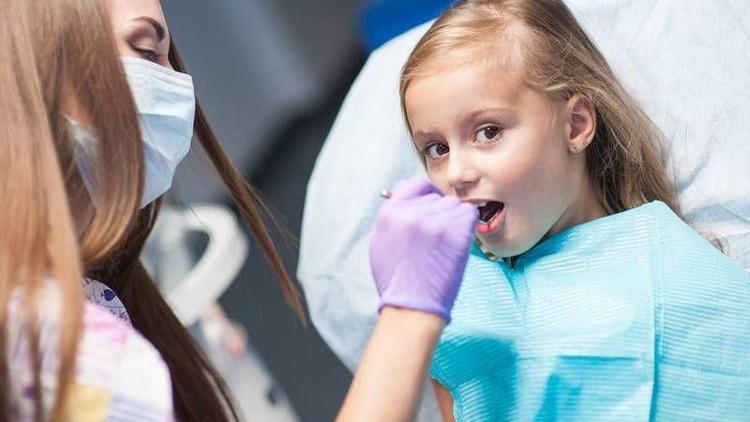 Çocuklara hangi yaşta hangi diş kontrolü yapılmalı?