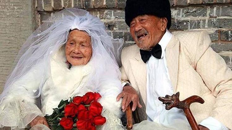 88 yıl geciken düğün fotoğrafı