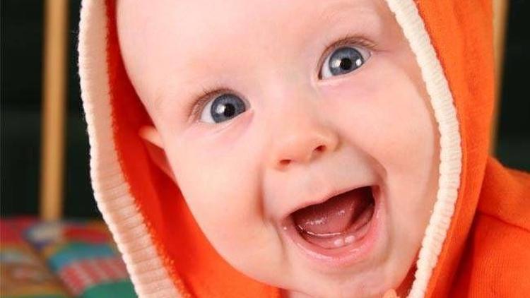Gülen bebek fotoğrafları mutluluk veriyor
