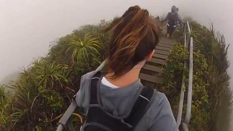 Dünyanın en korkunç merdivenleri Hawaii’de