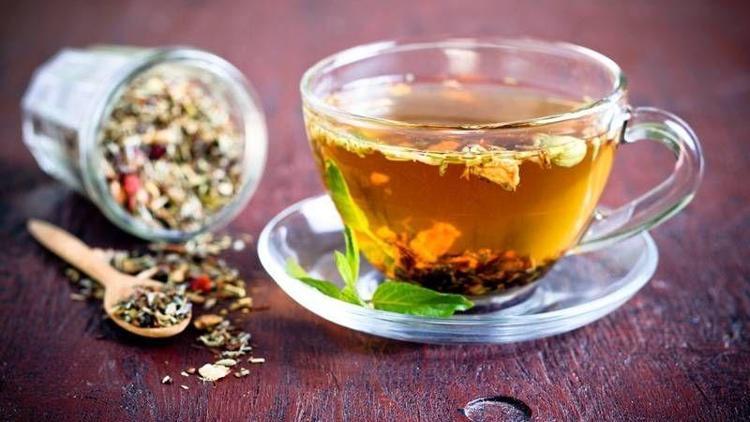 Soğuk algınlığı ve öksürüğe karşı rezene çayı