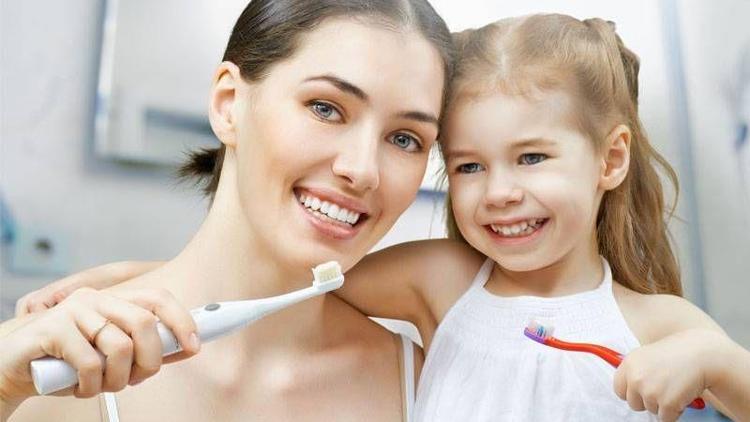 Çocukların ağız ve diş bakımı nasıl olmalıdır?