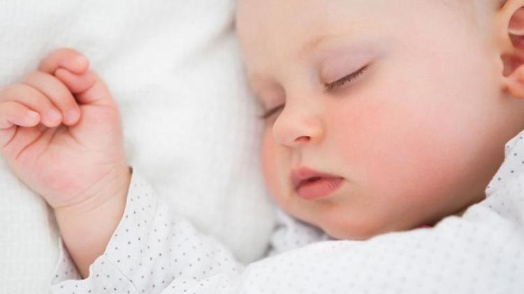 Bebekler için sağlıklı uyku süreleri