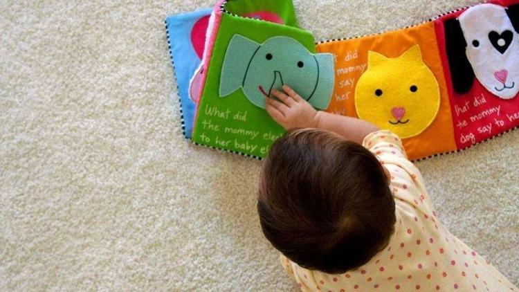 Bebeğin ilk kitabı nasıl olmalı?