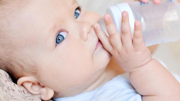 Bebeklerde sıvı tüketimi