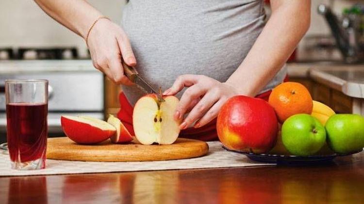 Hamilelikte kabızlığın çözümü meyve tüketmek!