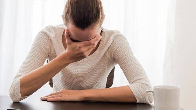 Geçmeyen baş ağrılarıyla nasıl mücadele edilir?