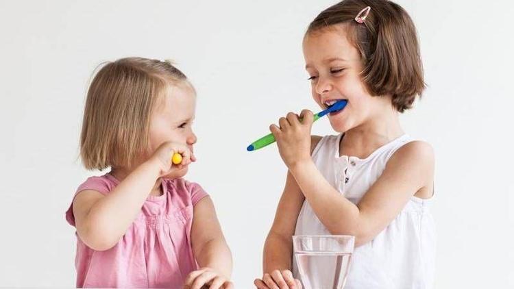 Çocukların diş sağlığını koruyacak yöntemler