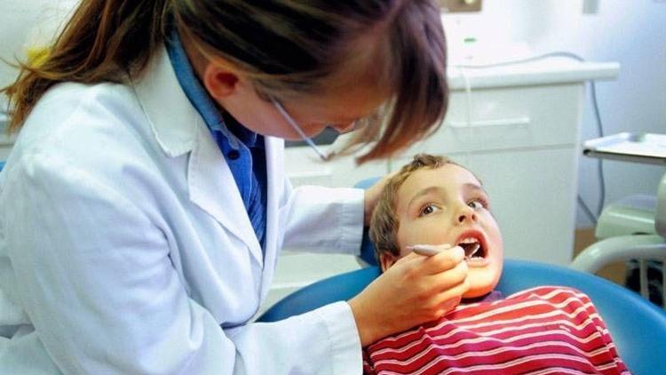 Dişçiden korkan çocukların tedavisi nasıl yapılır?