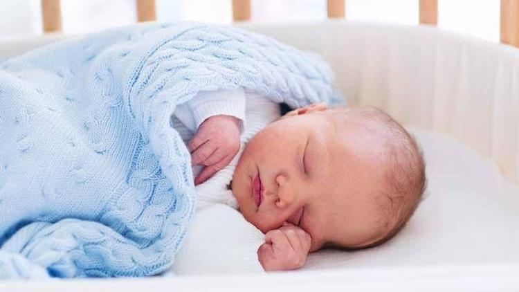 Bebeklerde uyku eğitimi ve düzeni nasıl olmalı?