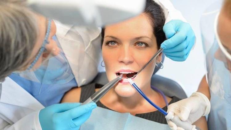 Diş beyazlatmanın zararı var mı?