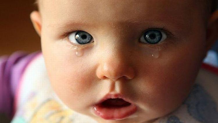 Bebeklerde gözyaşı kanal tıkanıklığı nedir?