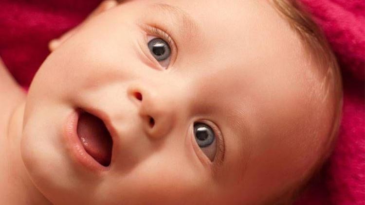 Bebekte göz yaşarması hastalık işareti olabilir