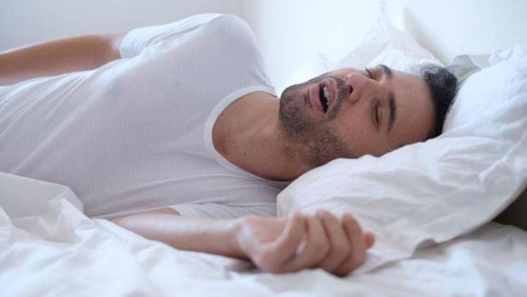 Uyku apnesi nedir? Uyku apnesi belirtileri, tedavisi