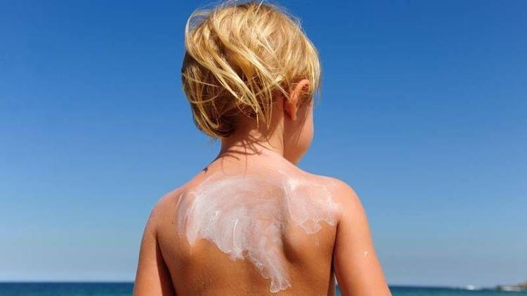 Çocuğunuzu güneş alerjisinden koruyun