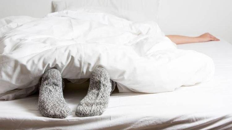 Çorapla uyumak uyku kalitesini artırır mı?