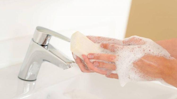 Hastalıklardan korunmak için eller sık sık yıkanmalı