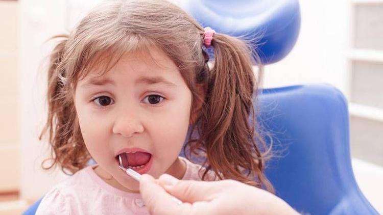 Çocuklarda diş gıcırdatmanın nedenleri ve tedavisi