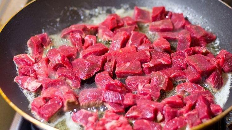 Fazla kırmızı et tüketimi kanser riskini artırıyor