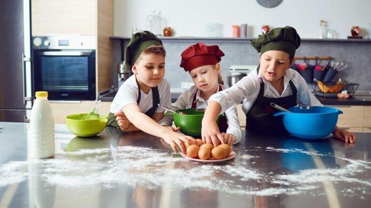 Çocuklar için evde yapılacak doğal ve sağlıklı atıştırmalık tarifleri