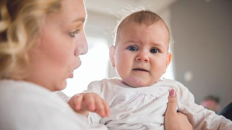 Bebeklerde kabızlık neden olur? Bebeklerde kabızlık için ne yapmalı?