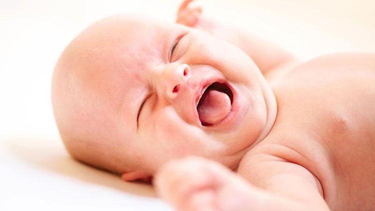 Kolik bebekleri sakinleştirmenin 7 yöntemi