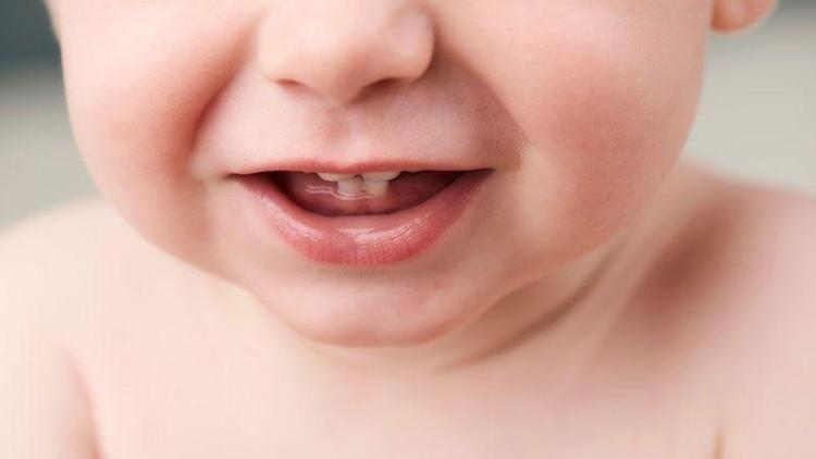 Bebeğiniz diş çıkartma döneminde de kesintisiz uyuyabilir