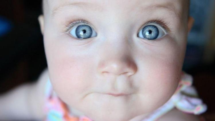 İri gözlü bebeklere dikkat Risk altında olabilirler