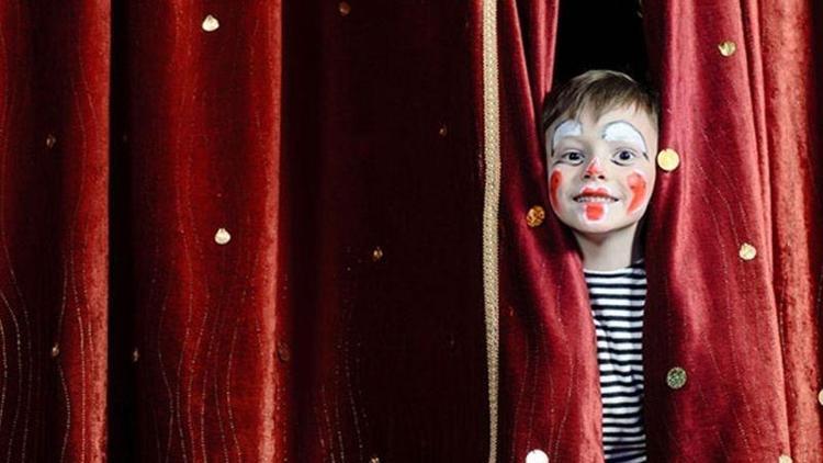 Tiyatro oyunları çocukların hayal dünyasını geliştiriyor