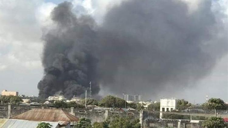Somalide bomba yüklü araçla saldırı