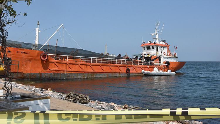 İzmirde, 276 kaçak göçmenin yakalandığı gemideki büyük tehlike ortaya çıktı