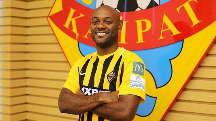 Vagner Love resmen Kairatta