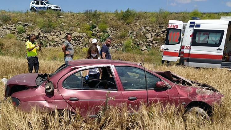 Kayseride otomobil şarampole devrildi: 5 yaralı