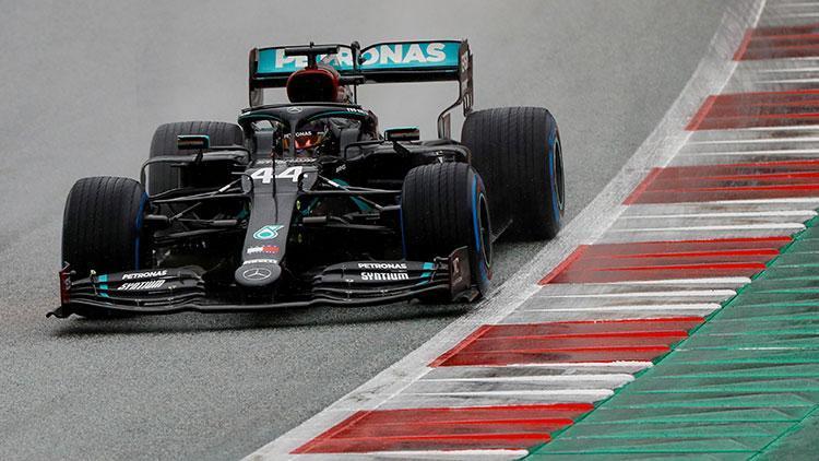 Formula 1de sezonun ikinci pole pozisyonu Hamiltonın