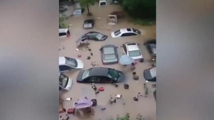 Çindeki sel felaketinde ölü sayısı 140a yükseldi