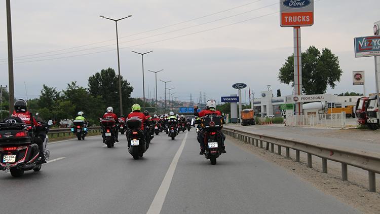 Motosikletlilerden 15 Temmuz sürüşü