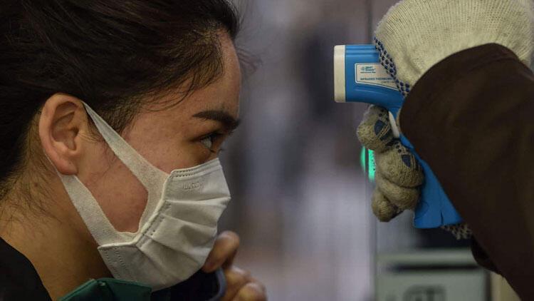 İngiltere ve İtalyada koronavirüs salgınında son rakamlar açıklandı