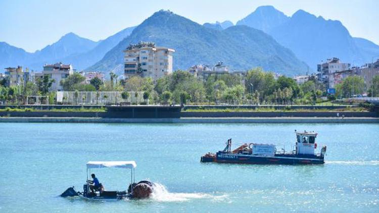 Boğaçay, bir ayda 550 ton bitki, 5 ton çöpten temizlendi