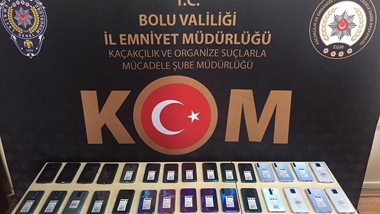 105 bin TL değerinde kaçak telefonlarla yakalandılar