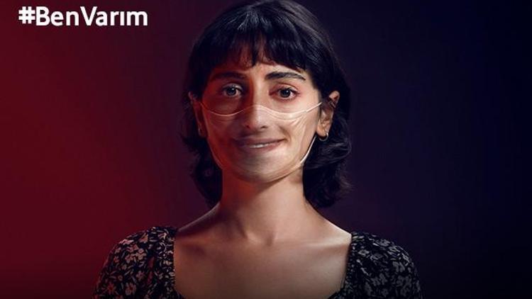 Vodafonedan Kırmızı Işık uygulamasıyla kadına şiddete karşı #BenVarım