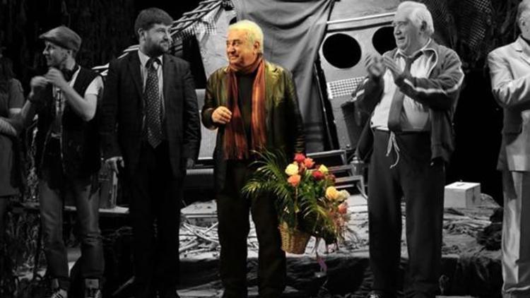 Tiyatroya adanmış 50 yıl: Tuncer Cücenoğlu